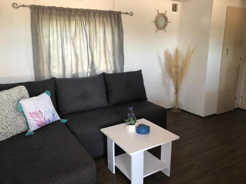 Mobile Home Tomic Tisno Exterior photo