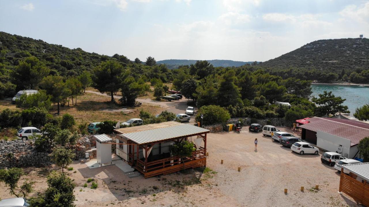Mobile Home Tomic Tisno Exterior photo